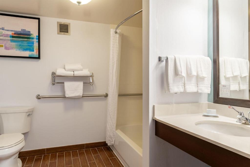 Hilton Garden Inn Portland Airport photo