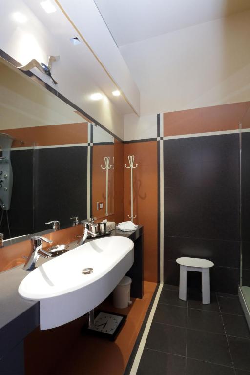 A bathroom at Rome in your heart - Spagna apartment