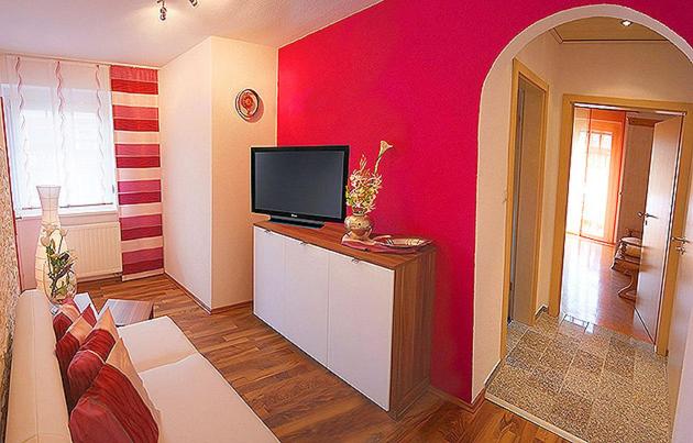 TV a/nebo společenská místnost v ubytování Gästehaus Ingrid