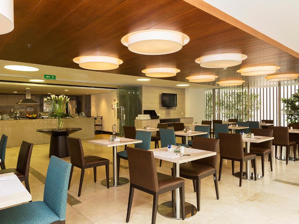 Posezení v ubytování Hotel bh Bicentenario