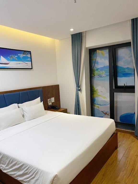 Deluxe Double Room with No View