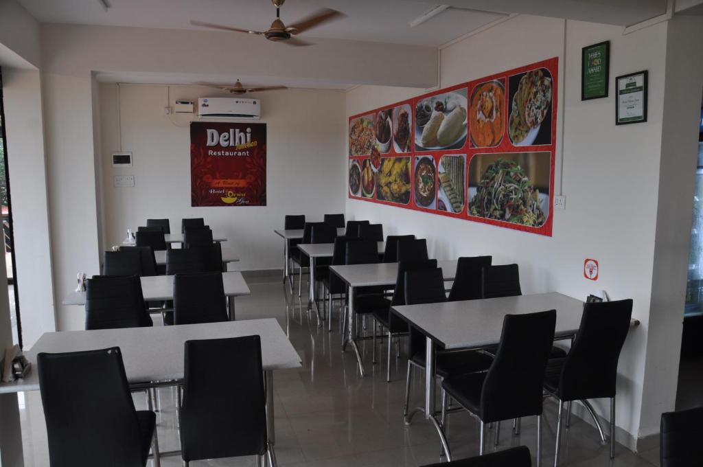 Restaurace v ubytování Hotel Dewa Goa
