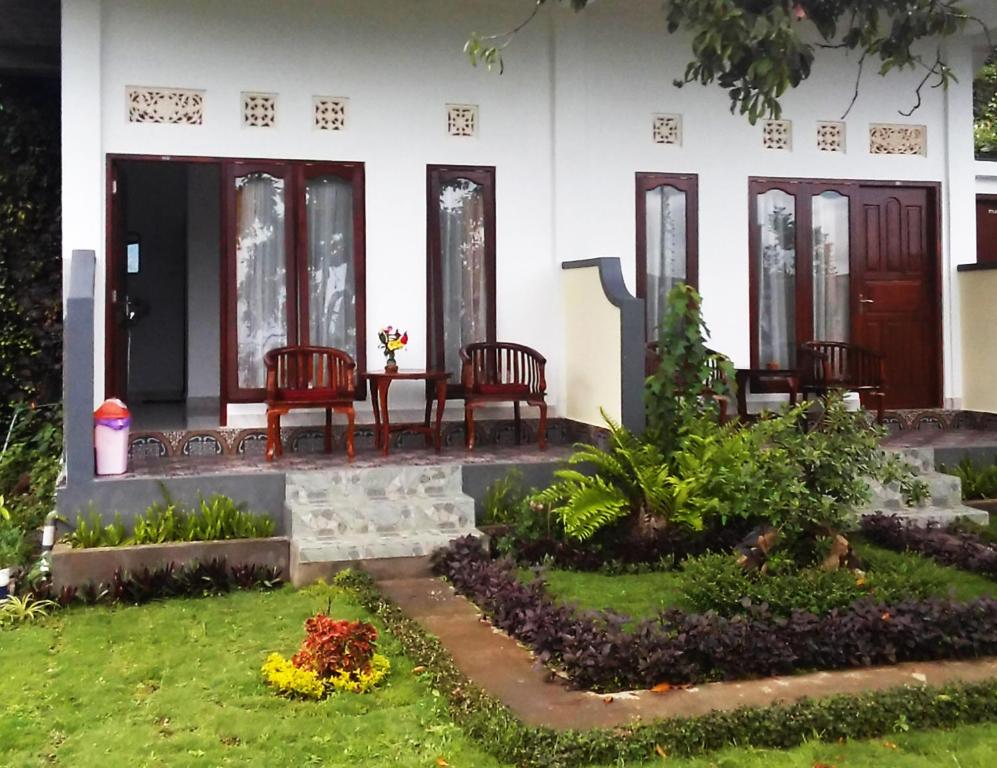 Zahrada ubytování Aris Homestay and Warung Made