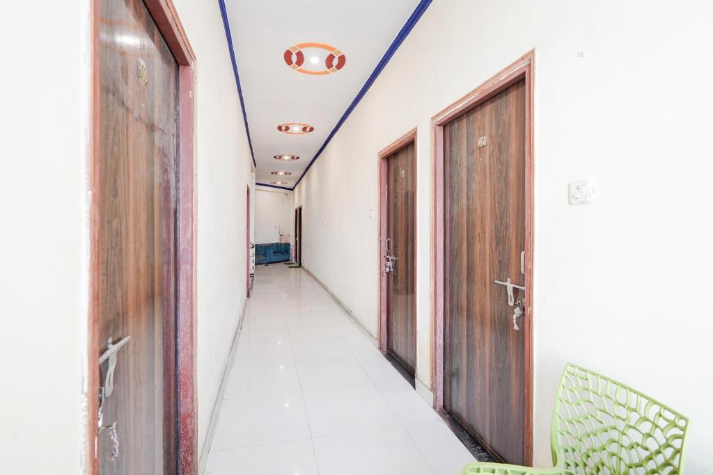 Billede fra billedgalleriet på SPOT ON M L Paying Guest House i Rāmnagar