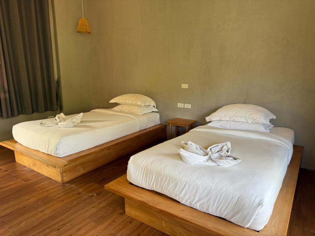 The Liveliwoods - 11