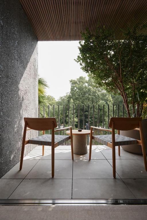 Standard Double Room with Balcony and Park View