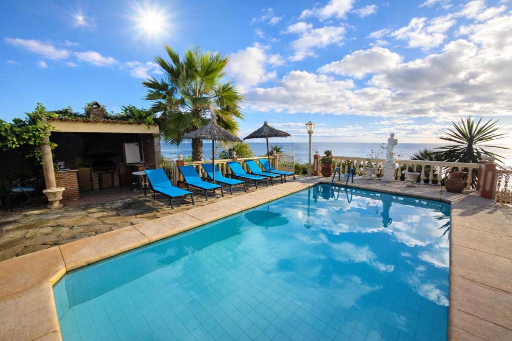 Luxury Andalusian Villa with Panoramic Mediterranean Sea Views & Private Pool & Multi-Level Gardens