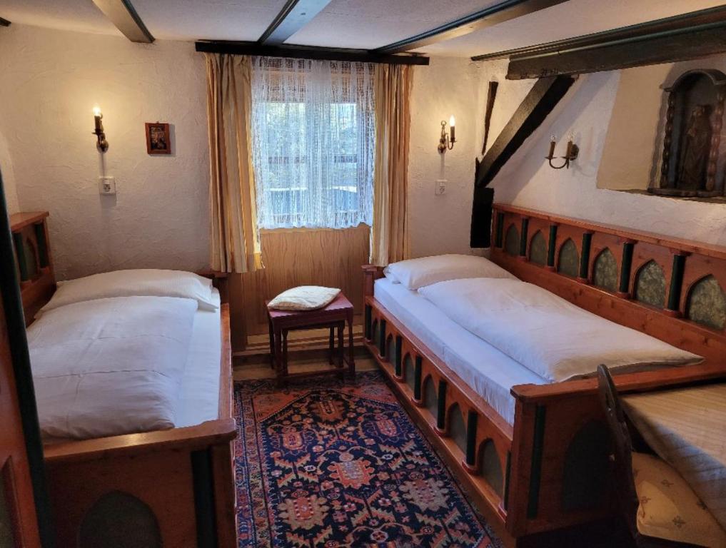 Burg Liebenstein - Zweibettzimmer