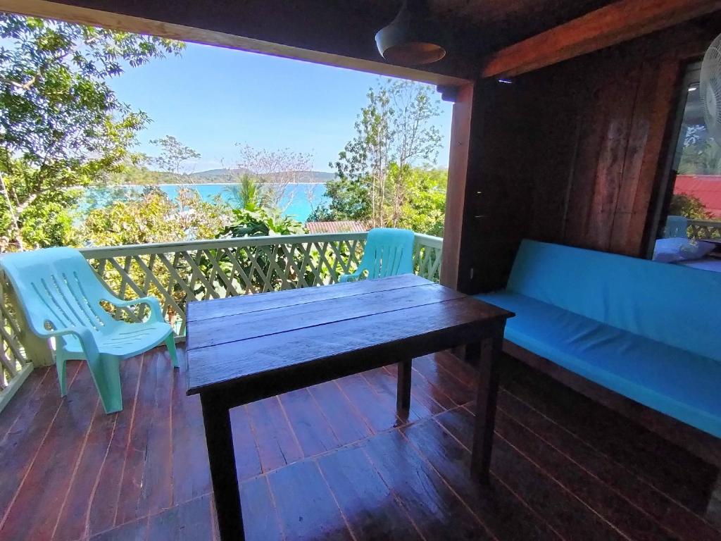 Balkón nebo terasa v ubytování Totò Pizza Bungalows and Sea View Restaurant