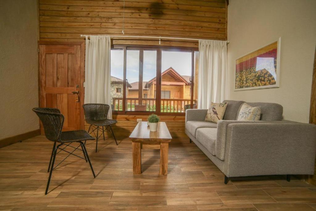 Afbeelding uit fotogalerij van Jarabacoa - Serenza House in Los Corozos