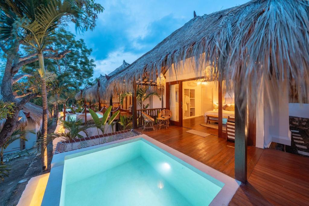 Bazén v ubytování Aura Cottage nebo v jeho okolí