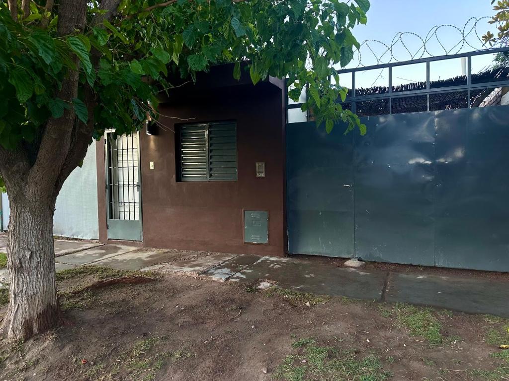 Bygningen som feriehuset ligger i