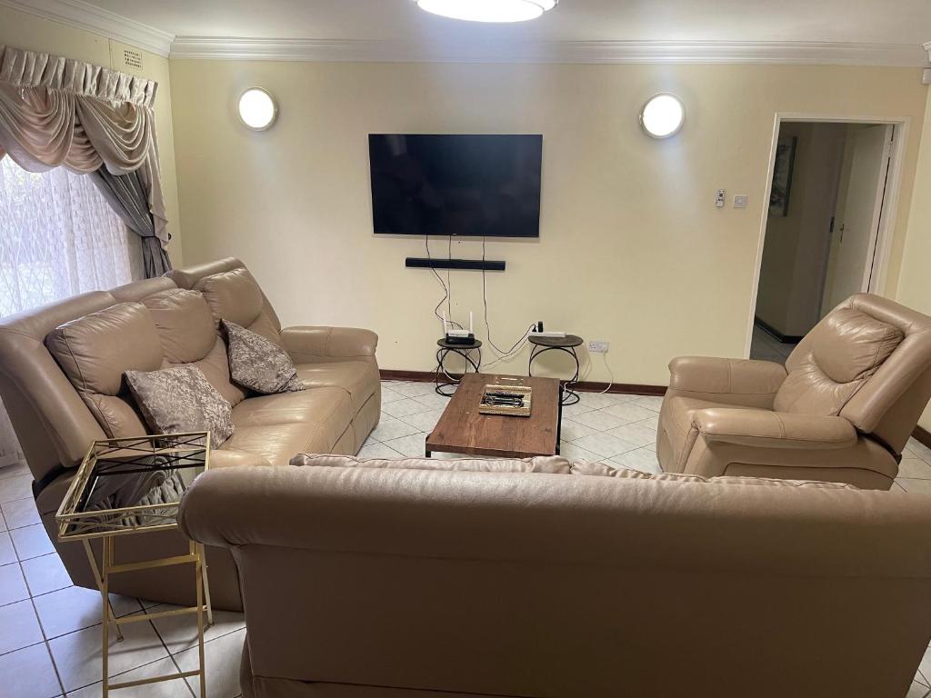 Afbeelding uit fotogalerij van 1568 on Mukwa in Harare