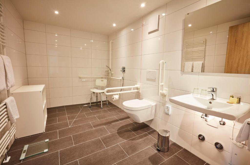 Vital Hotel an der Therme GmbH - Chambre Double - Accès Personnes Handicapées