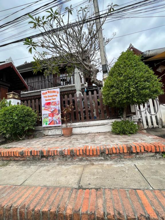Het gebouw waarin het hotel zich bevindt