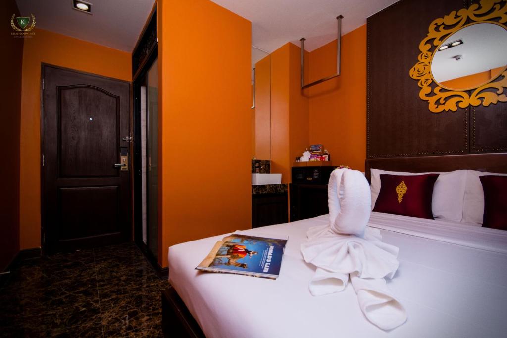 Violet Tower at Khaosan Palace - Resim 25