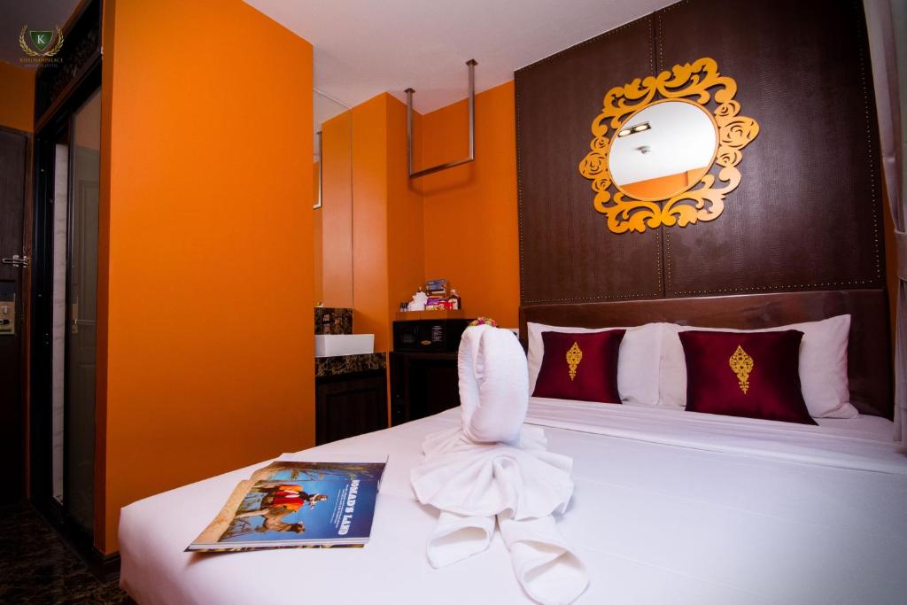 Violet Tower at Khaosan Palace - Resim 26