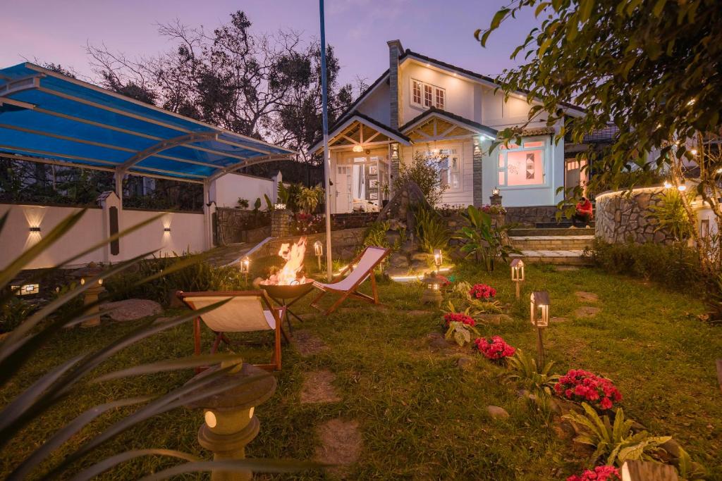 En have udenfor Villa Sân Vườn Nam Hồ