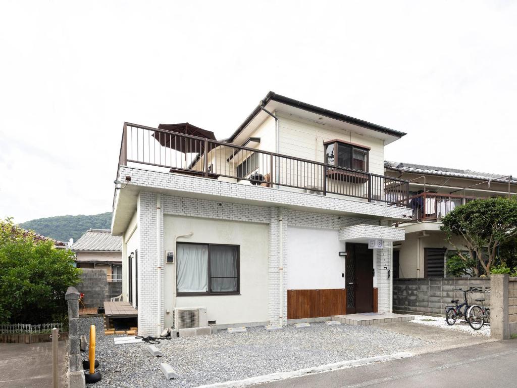 Bygningen som feriehuset ligger i