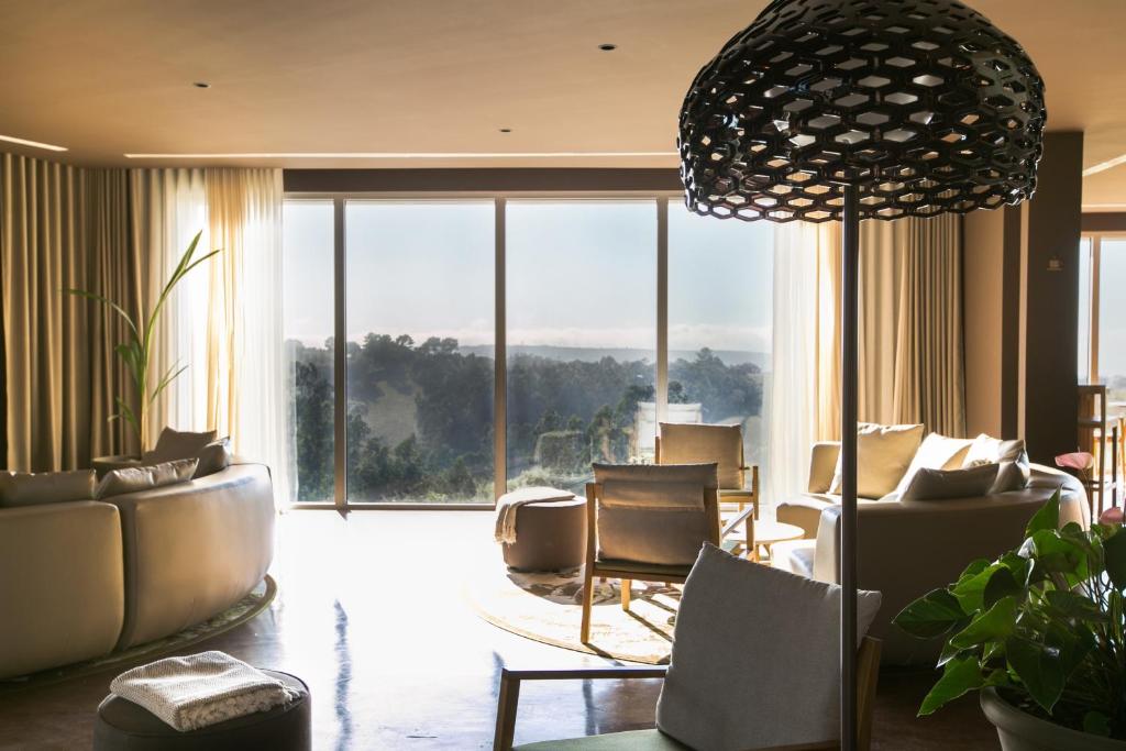 Uma área de estar em Vale d'Azenha Hotel Rural & Residences