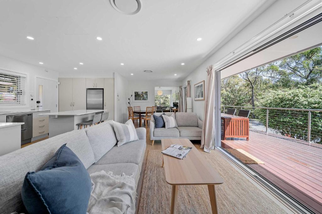 Køkken eller tekøkken på Elements of Hyams - perfect Hyams Beach getaway