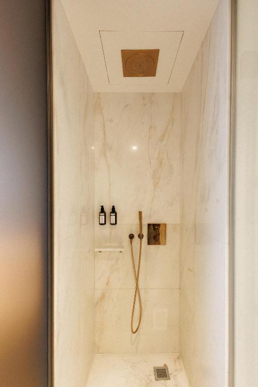 Lasala Plaza Hotel - Adults Only - 2