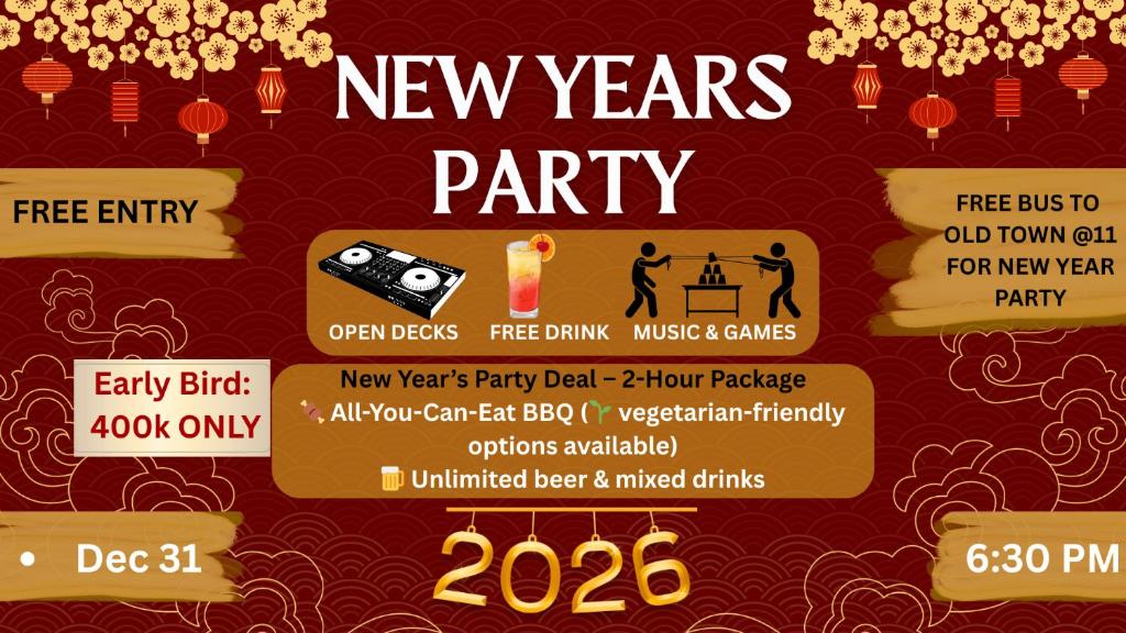 Et logo, certifikat, skilt eller en pris der bliver vist frem på Bed Station Hostel & Pool Bar Hội An " Former Sunflower"