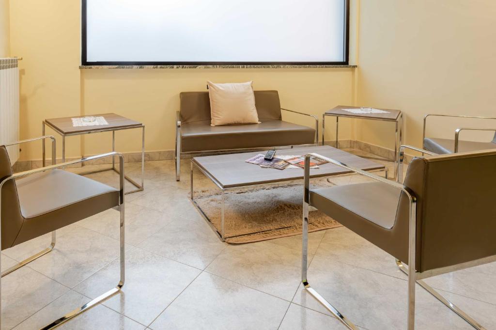 Hotel POSTA - Comfortable Stay in Ventimiglia - Tweepersoonskamer
