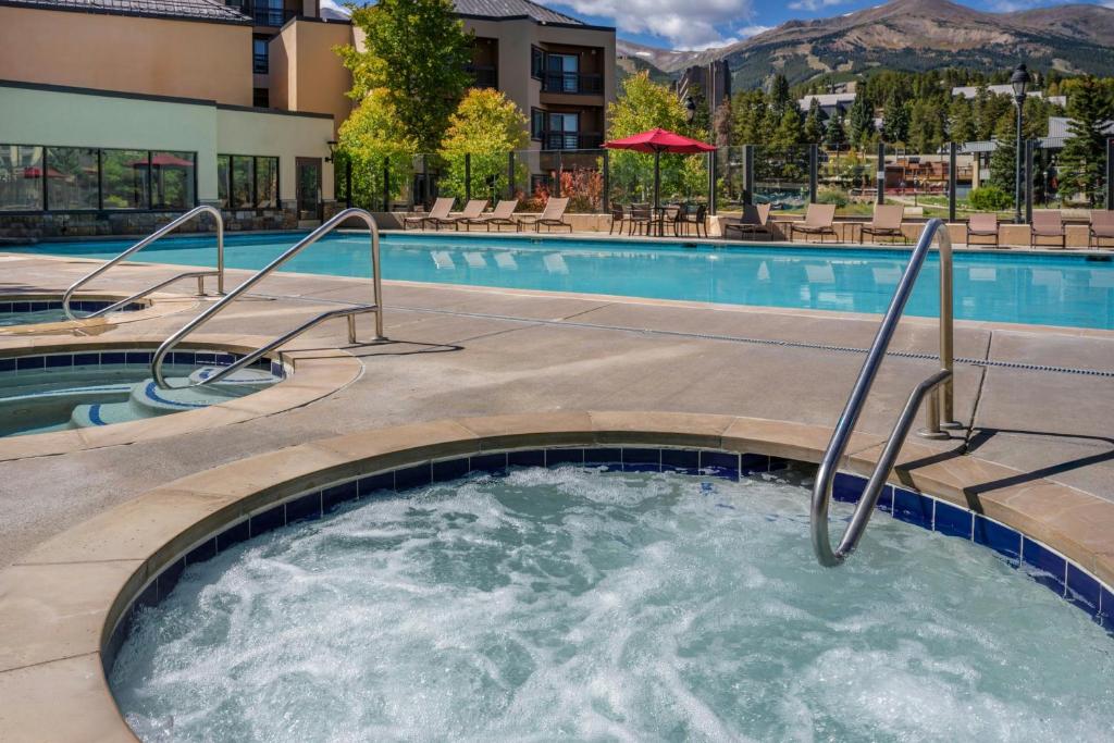 Marriott's Mountain Valley Lodge at Breckenridge photo