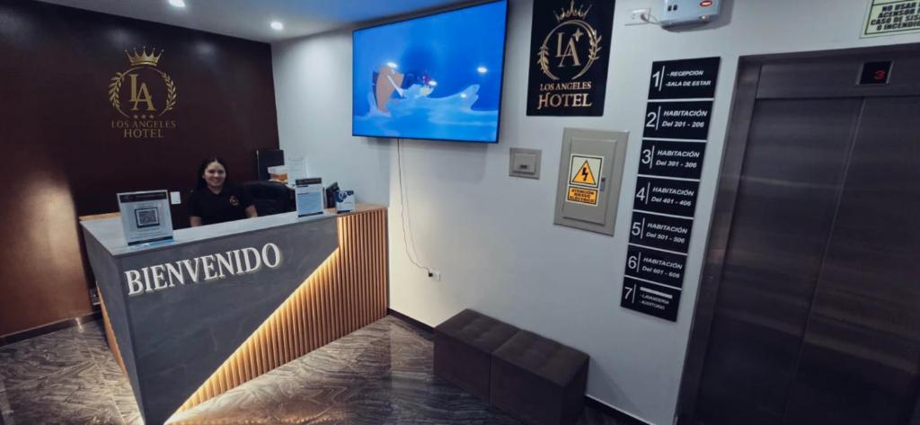 TV a/nebo společenská místnost v ubytování Los Angeles Hotel