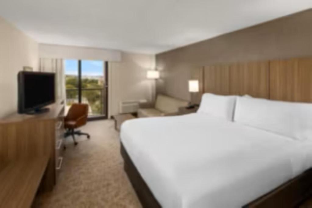 Holiday Inn Nashville Vanderbilt, an IHG Hotel - 