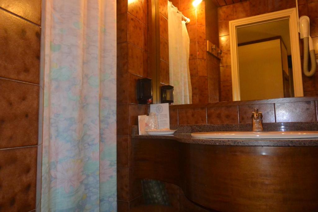 Koupelna v ubytování Hotel Italia City Center