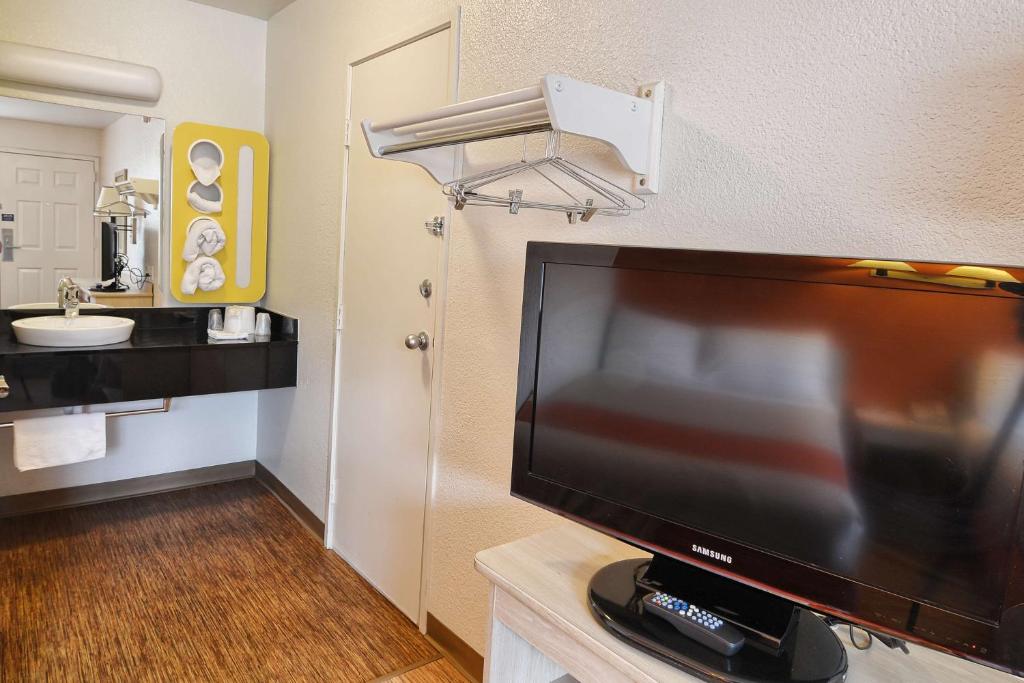 Motel 6-Coeur D'Alene, ID - Koningin Kamer