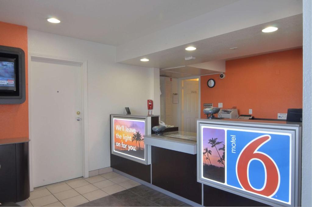 Vstupní hala nebo recepce v ubytování Motel 6-Indio, CA - Palm Springs