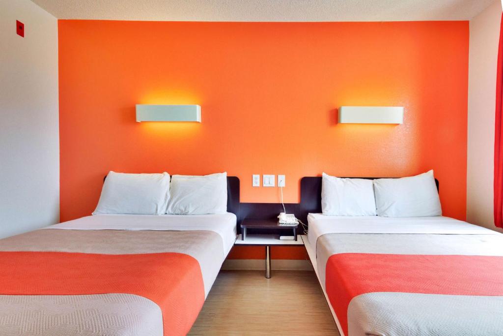 Motel 6-Lewisville, TX - Dallas - Quadruple Room