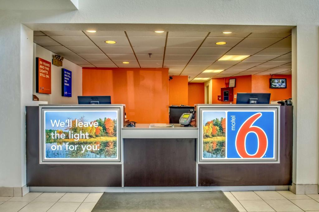 Fotografie z fotogalerie ubytování Motel 6-Amherst, NY - Buffalo v destinaci Amherst