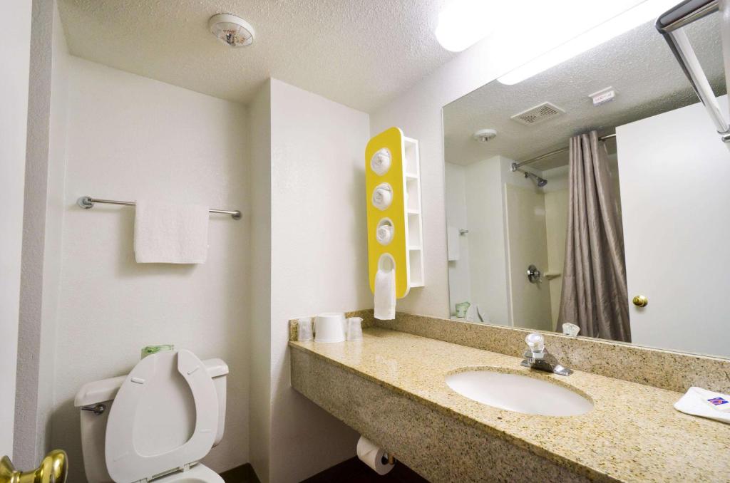 Motel 6-Springfield, DC - Washington Southwest photo