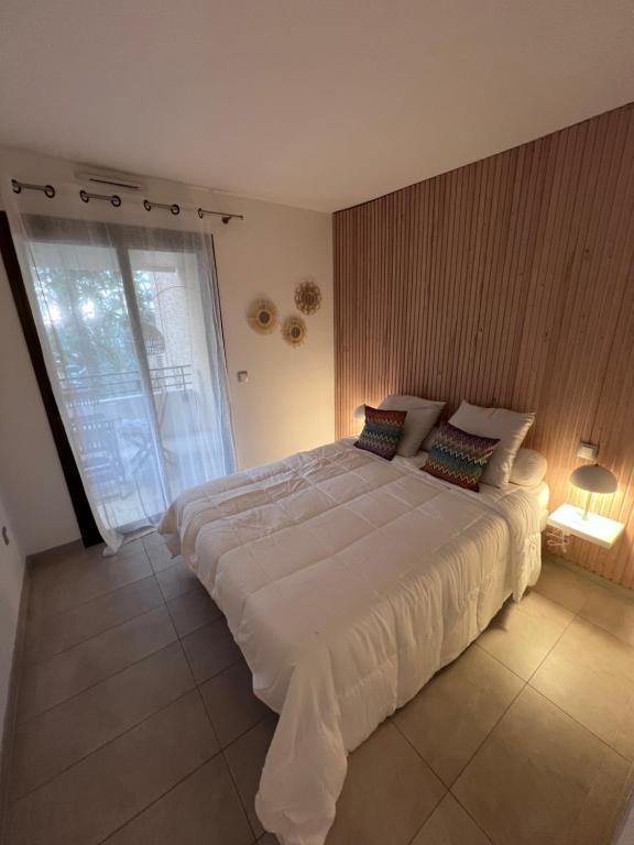 Appartement 1 Chambre - Rue D'Antibes #108