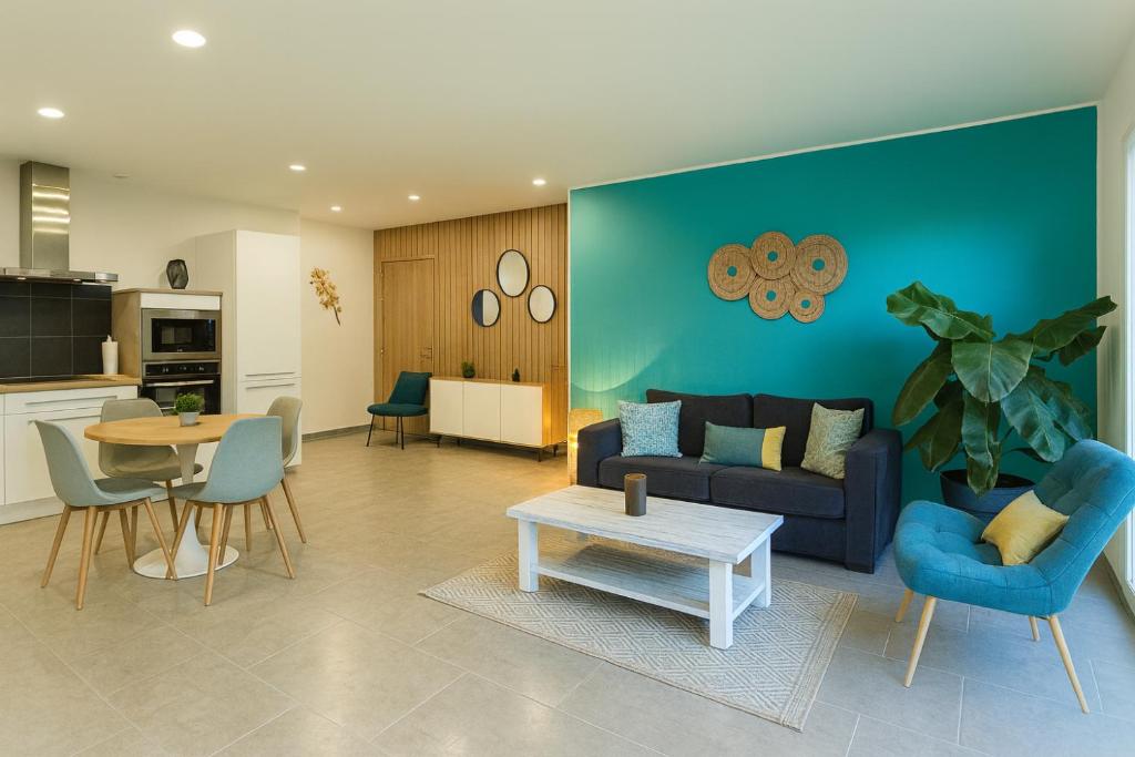 La Villa Vaihéré en Camargue, l'Hibiscus et le Magnolia - 1