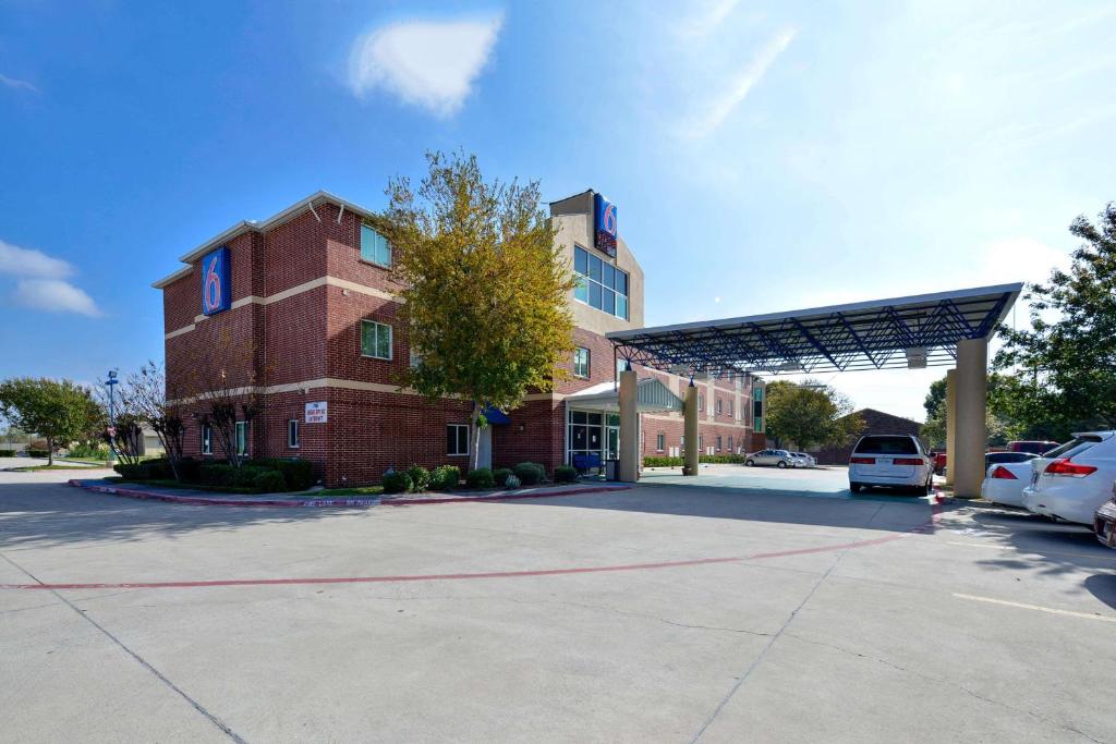 Fotografie z fotogalerie ubytování Motel 6-McKinney, TX - North v destinaci McKinney