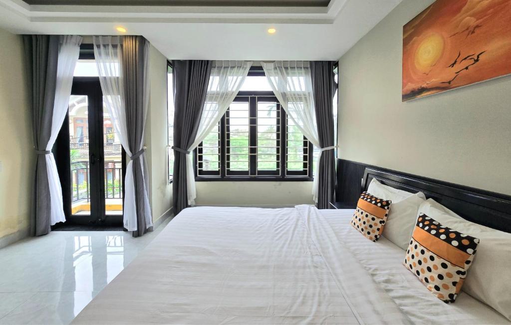 Flamingo Homestay - Spacious Room w Comfortable Spring Mattress - 200m from Hoi An Ancient Town & Night Market - LGBT Friendly - 19