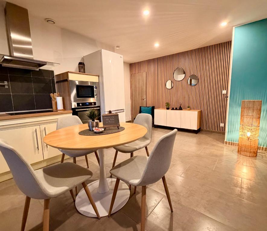 La Villa Vaihéré en Camargue, l'Hibiscus et le Magnolia - 7