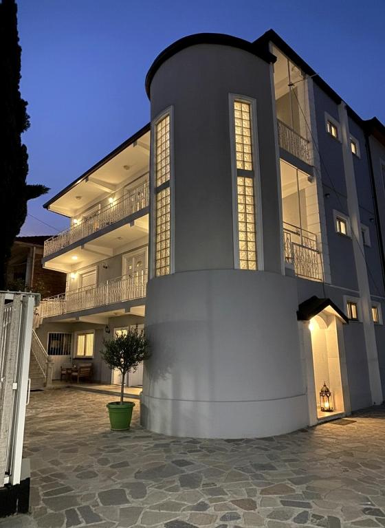 Villa CTT