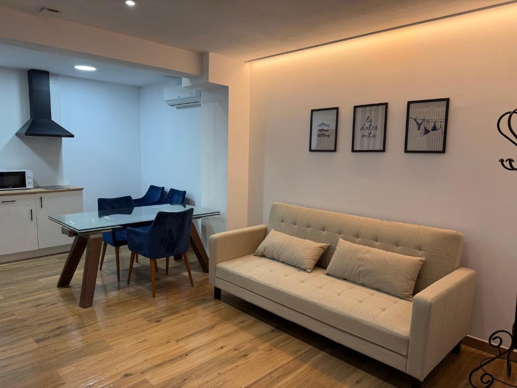 Apartamento junto a la playa