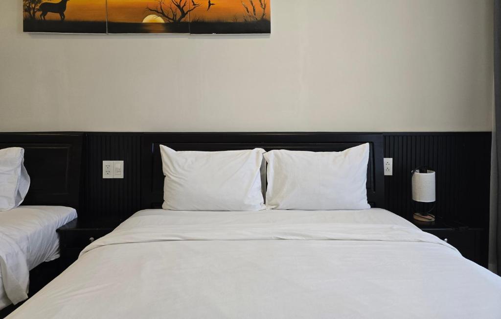 Flamingo Homestay - Spacious Room w Comfortable Spring Mattress - 200m from Hoi An Ancient Town & Night Market - LGBT Friendly - 6