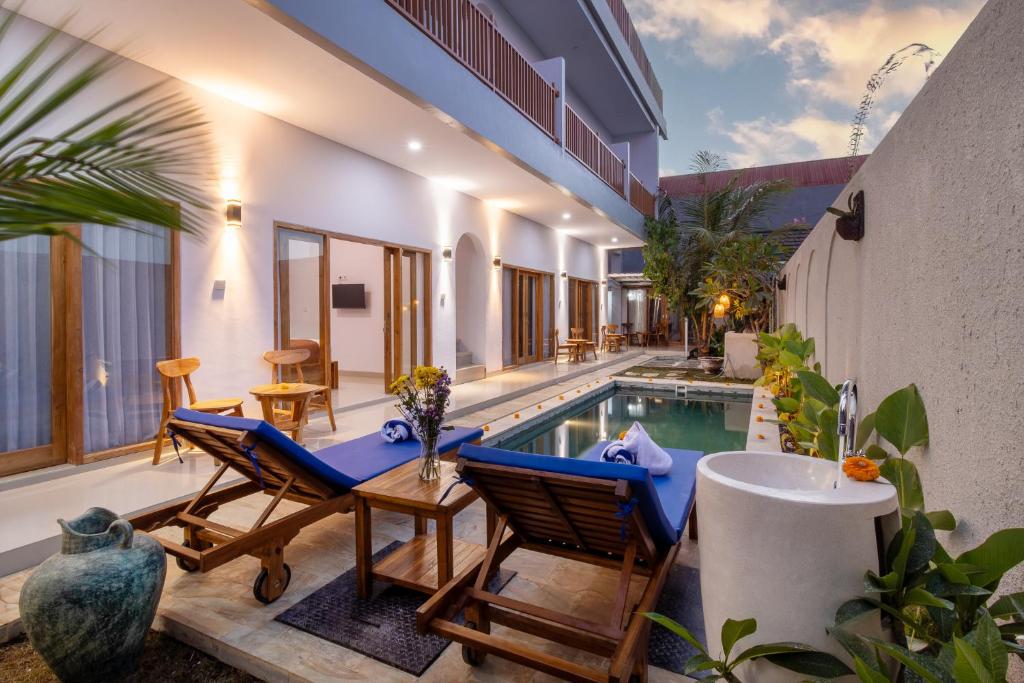 Hồ bơi trong/gần Kubu YN Bali