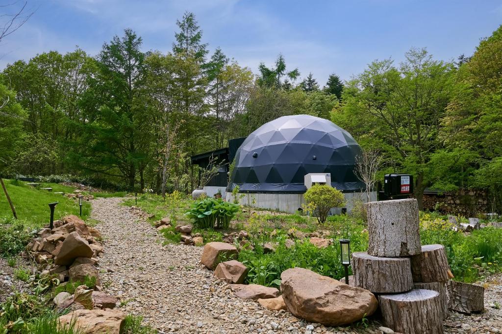 En have udenfor villa福座