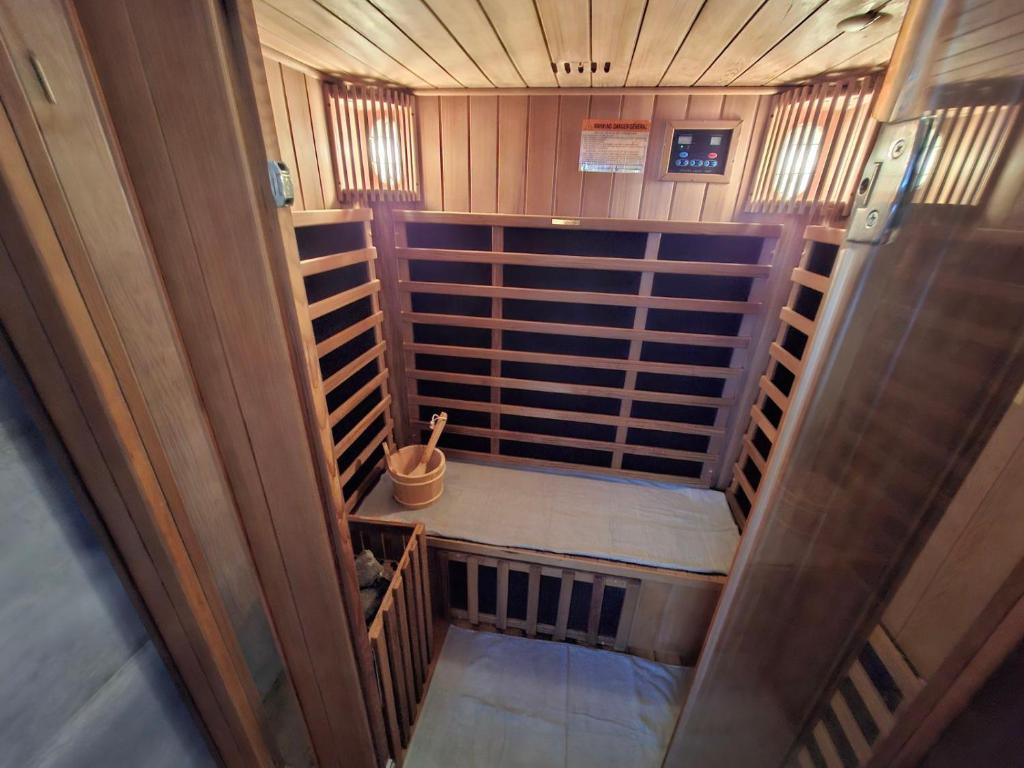 an overhead view of an empty room in a wooden cabin at Chata pod vŕškami Važca in Važec