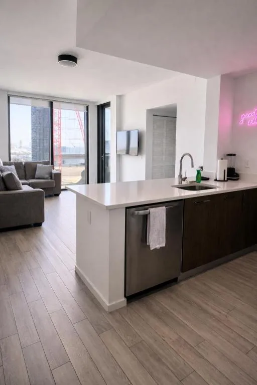 Downtown Miami 2Br 2Bath Oasis Bayside & Port of Miami Minutes Away