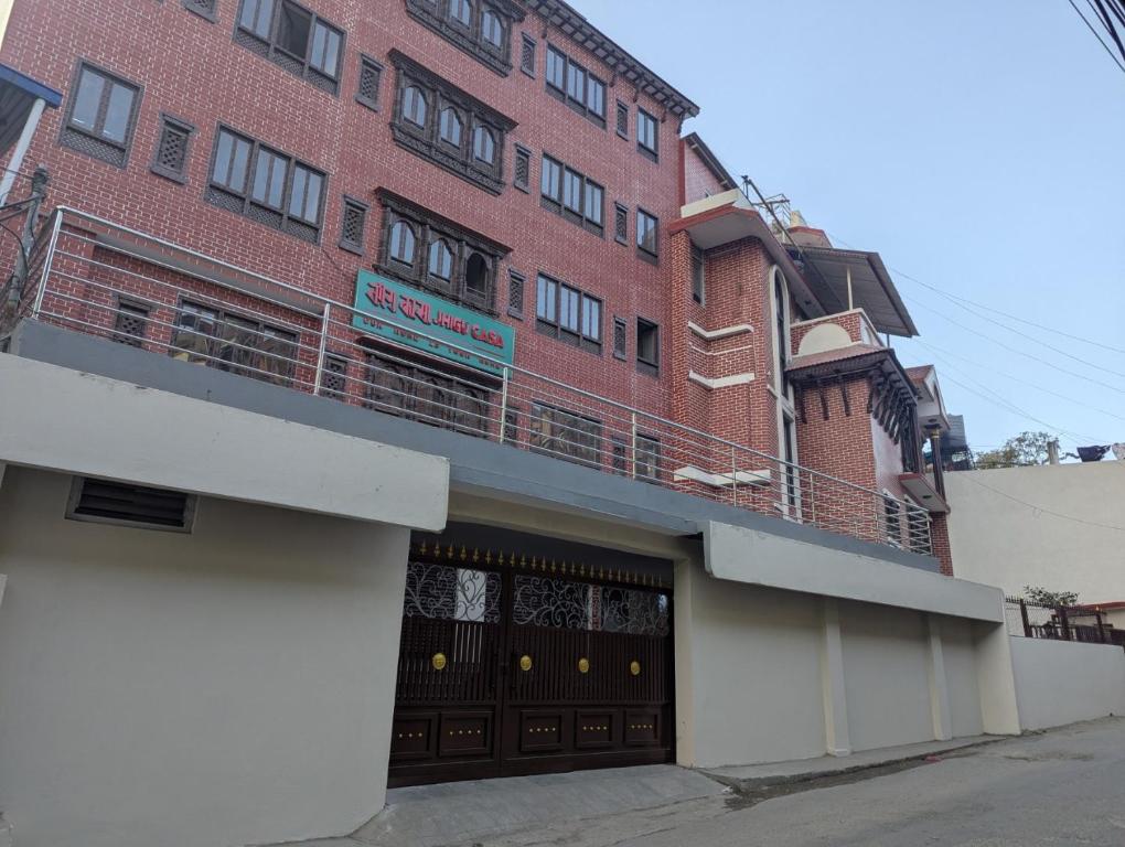 Jhigu Casa